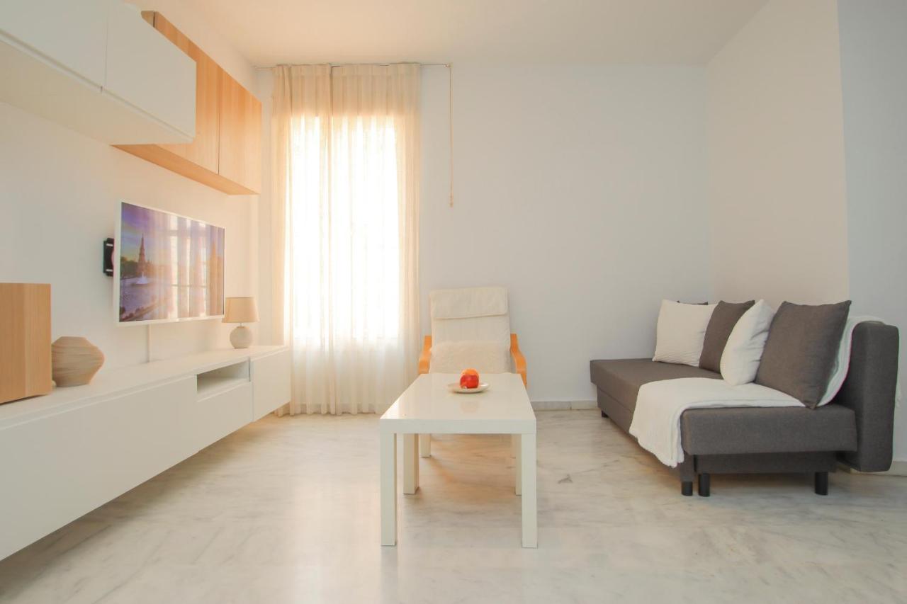 Modern Apt - Luxe Queen Bed - Walk To Isla Magica Sevilha Exterior foto